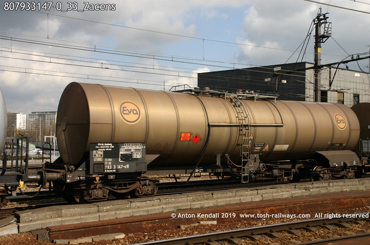 807933147-0_33_Zacens.jpg